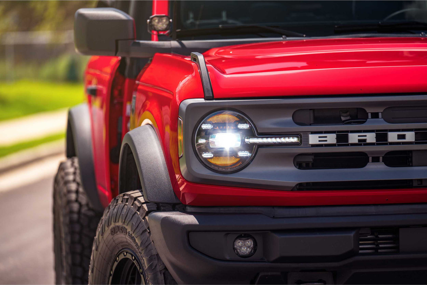 XB LED Headlights: Ford Bronco (21+) (Pair / White DRL)