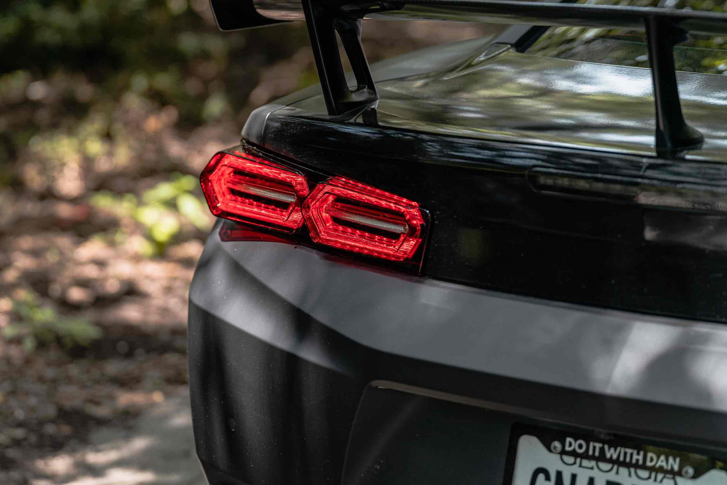 XB LED Tail Lights: Chevrolet Camaro (16-18) (Pair / Facelift / Red)